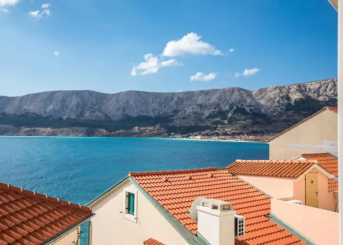 Apartments Darko Near The Sea