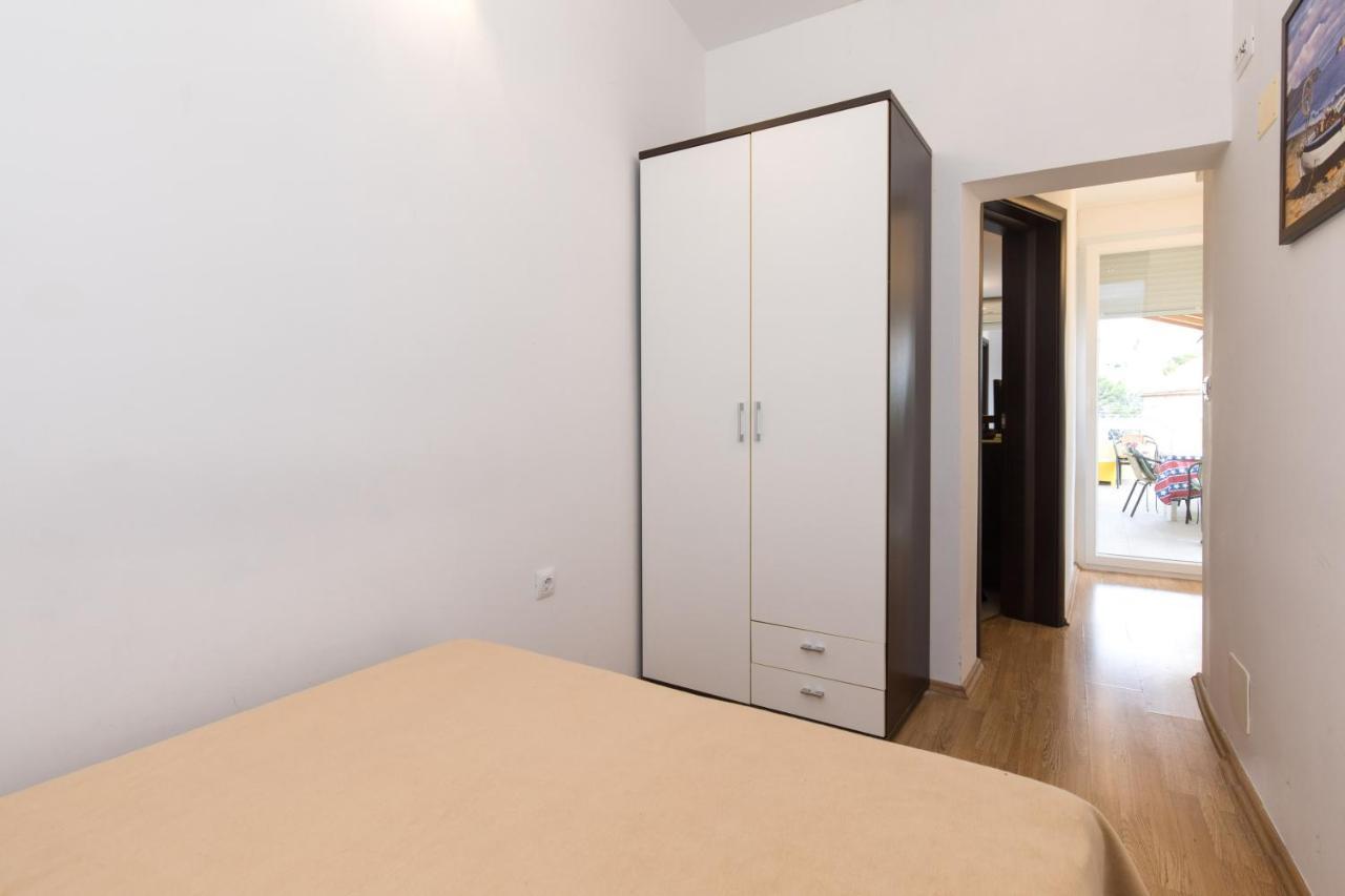 Apartment Darko Near The Sea