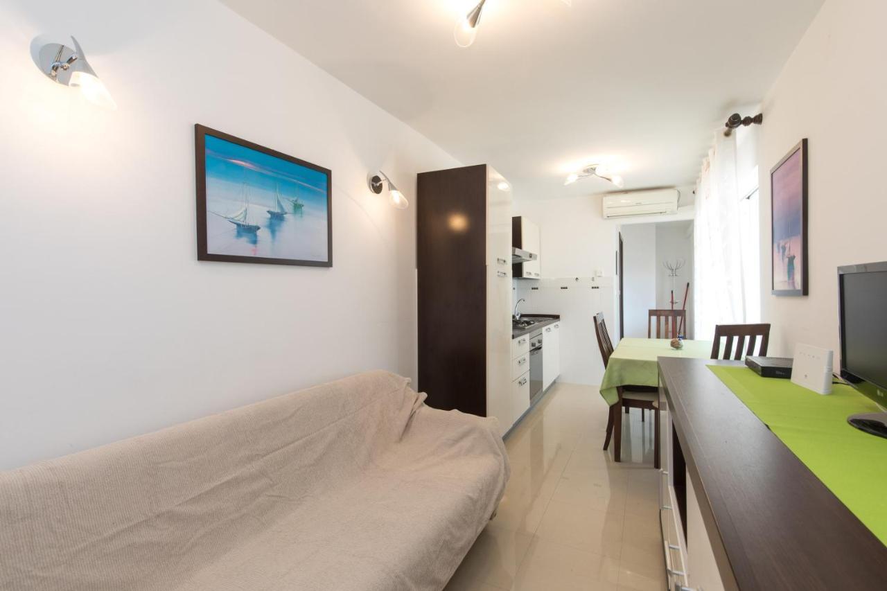 Apartment Darko Near The Sea Baska (Krk)
